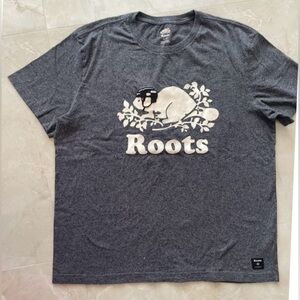 ROOTS Tshirt Size Large Gray Cotton Canada Beaver Logo Crew Neck Short Sleeve